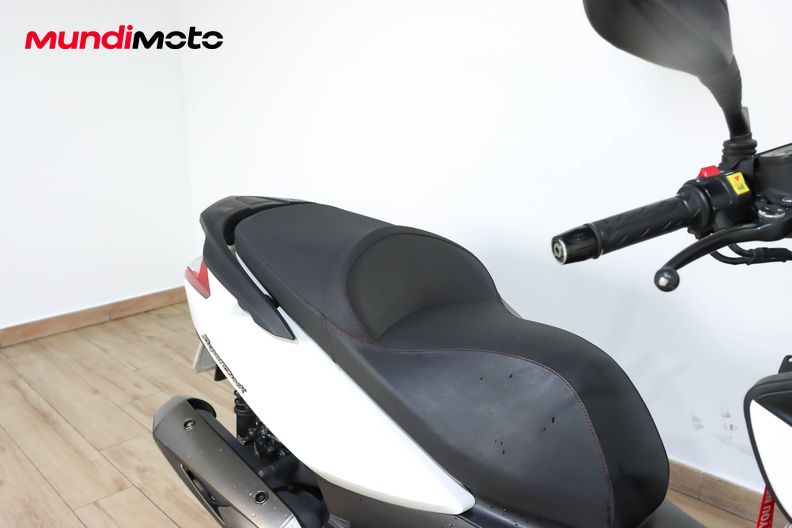 Motorbike image 13