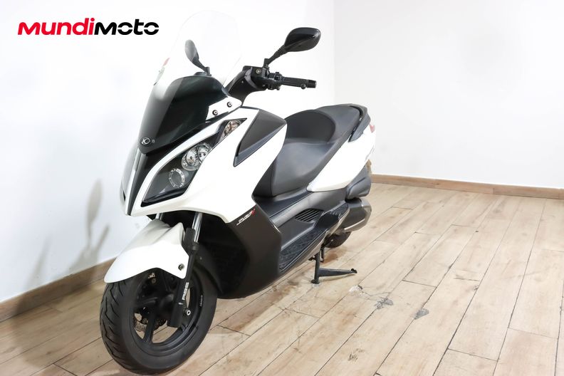 Motorbike image 7