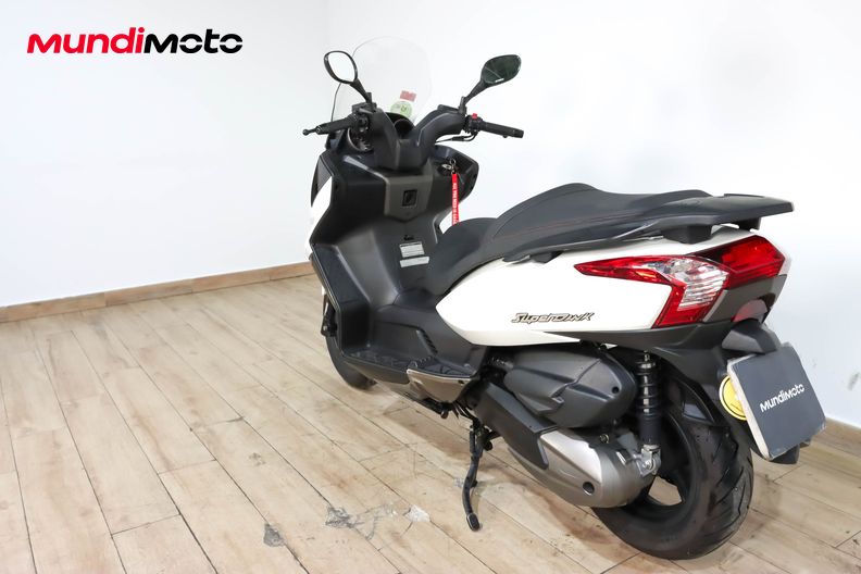 Motorbike image 6