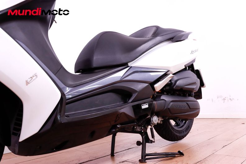 Motorbike image 8