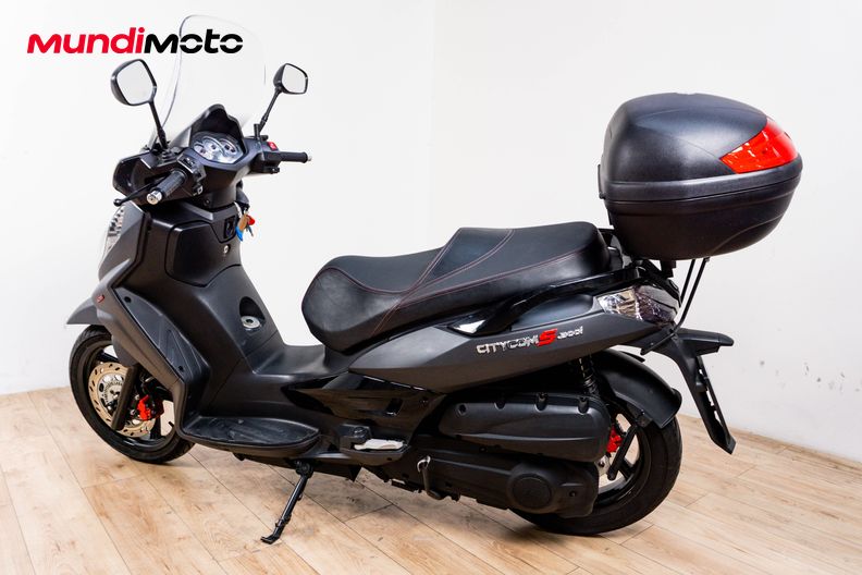 Motorbike image 7