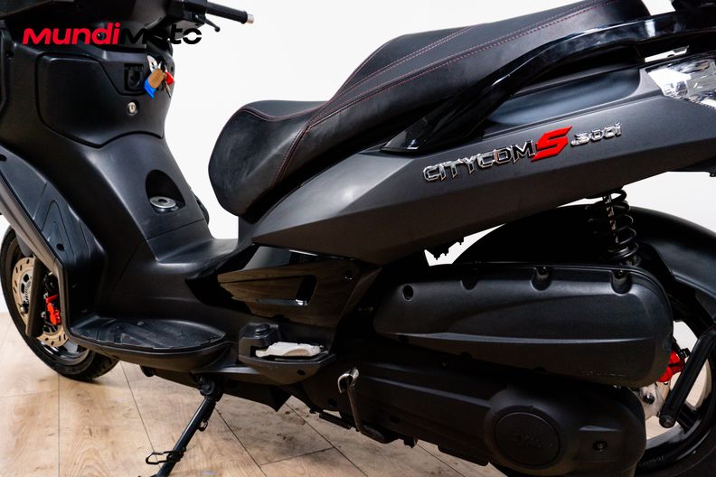 Motorbike image 8