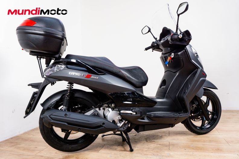 Motorbike image 2