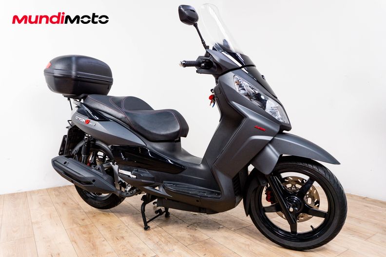 Motorbike image 1