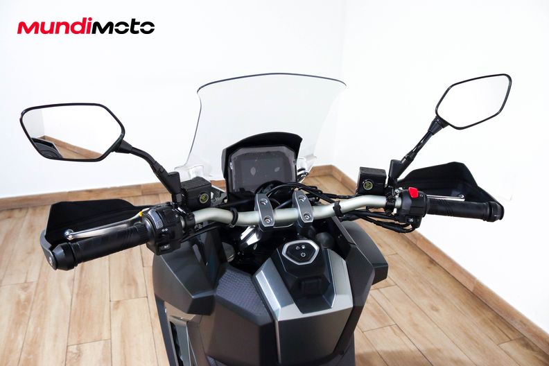 Motorbike image 10