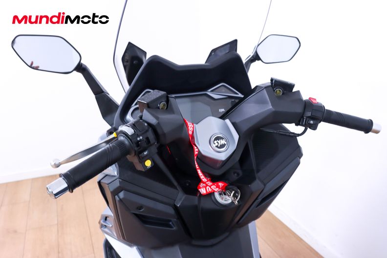 Motorbike image 10