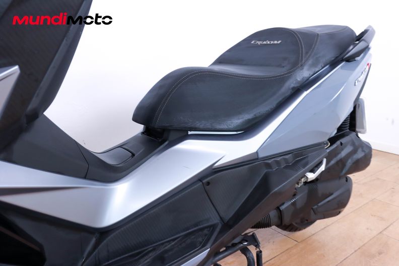 Motorbike image 8