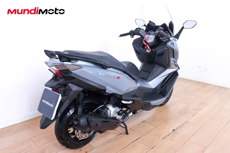 Motorbike image 2