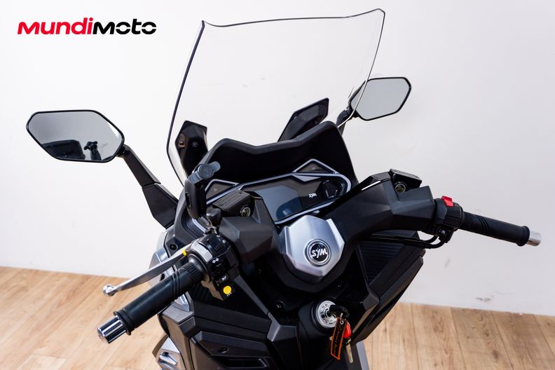 Motorbike image 10