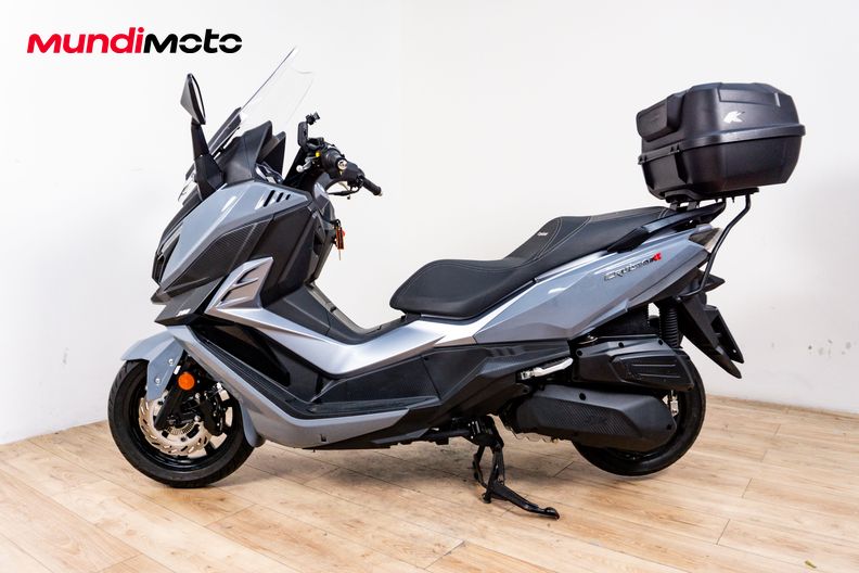 Motorbike image 5