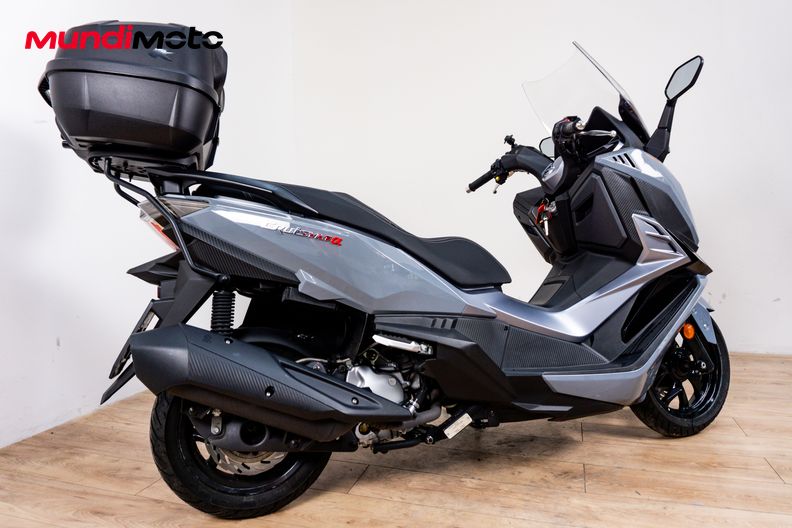 Motorbike image 2
