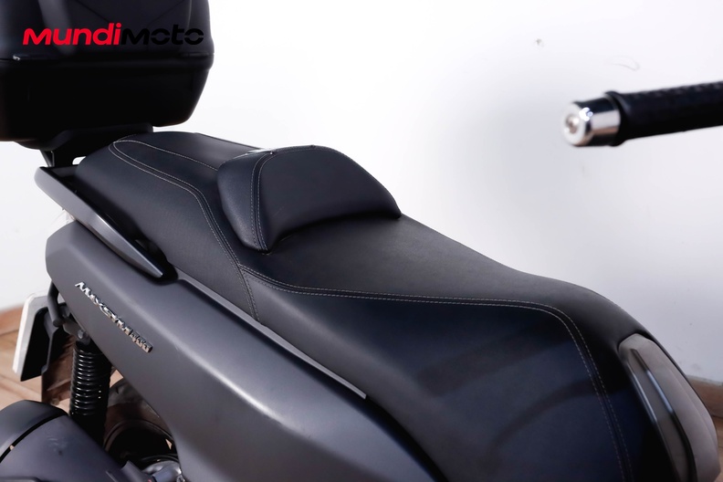 Motorbike image 12