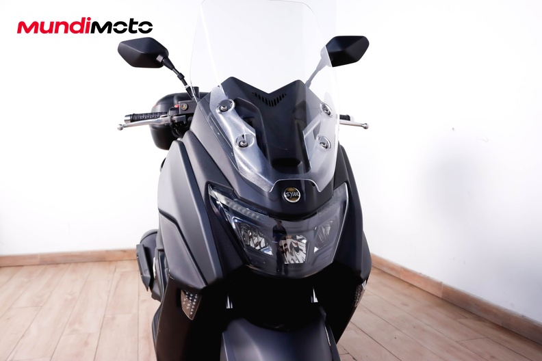 Motorbike image 4