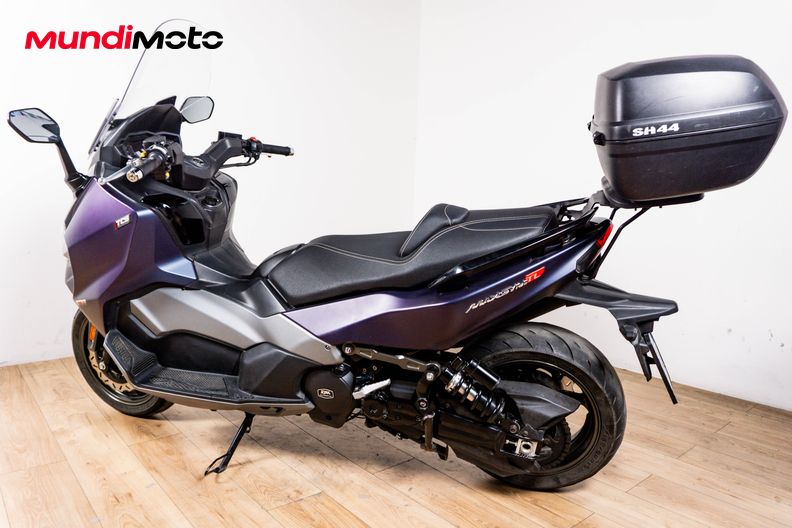 Motorbike image 7