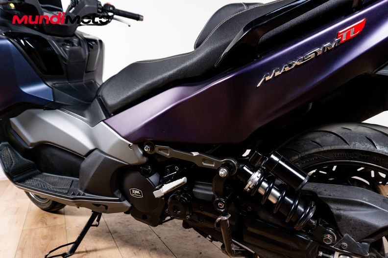 Motorbike image 8