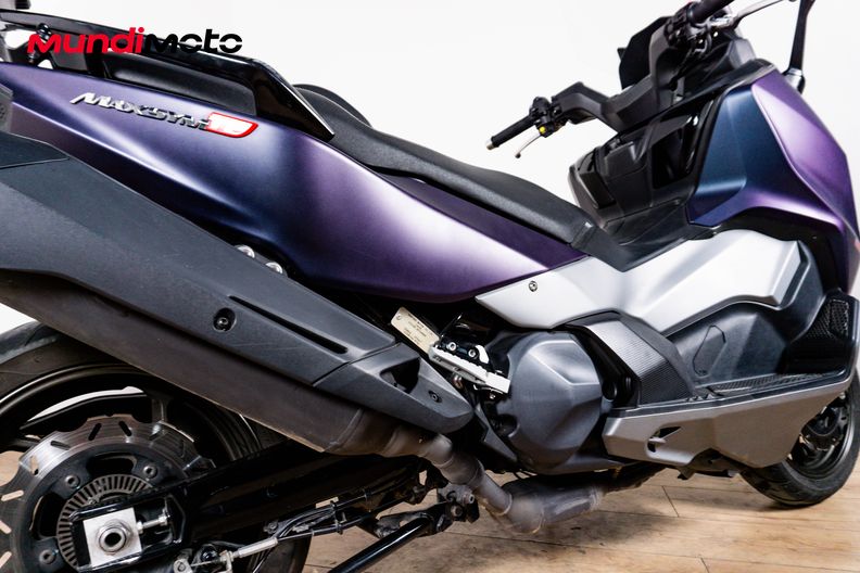 Motorbike image 3