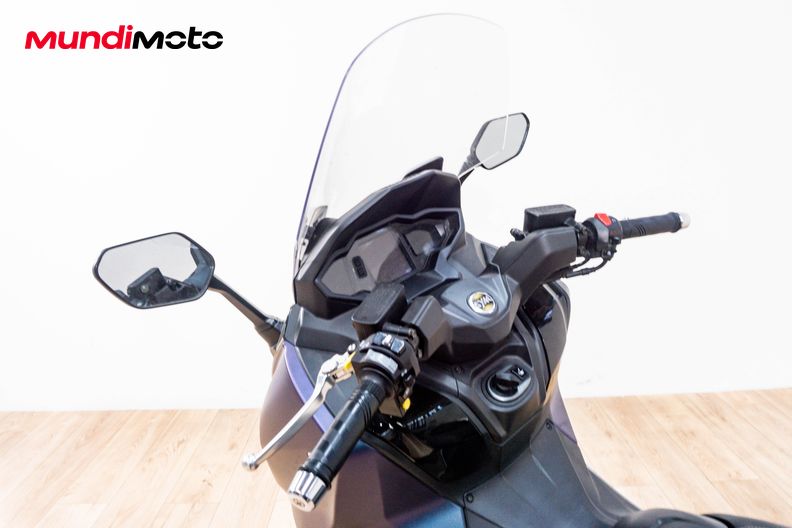 Motorbike image 10