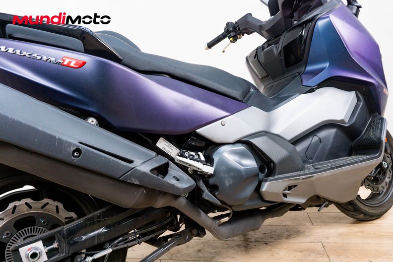 Motorbike image 3