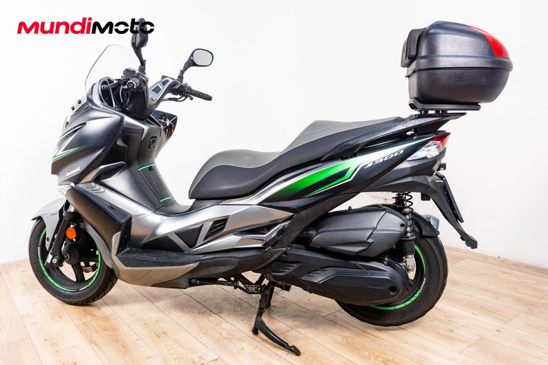 Motorbike image 7