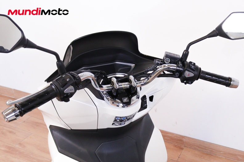 Motorbike image 10