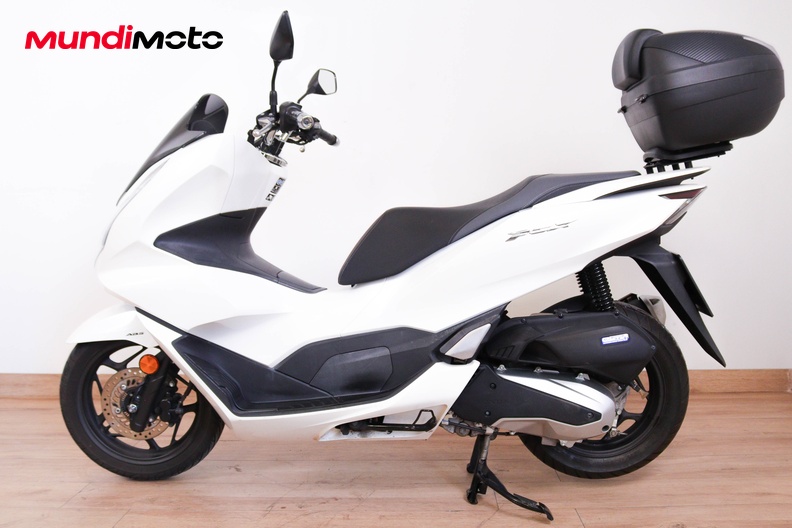 Motorbike image 5