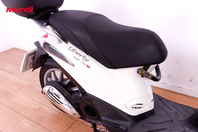Motorbike image 13