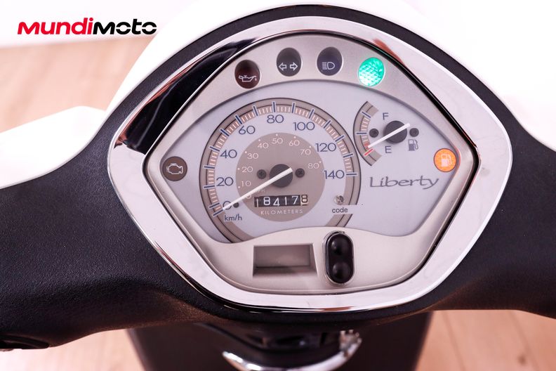 Motorbike image 14