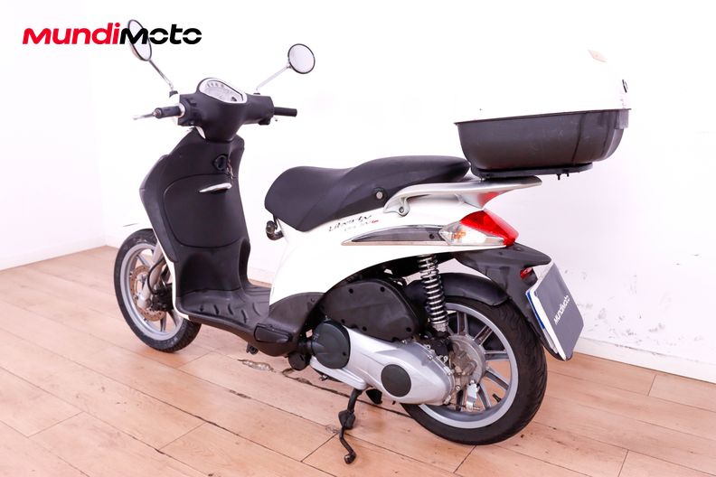Motorbike image 6