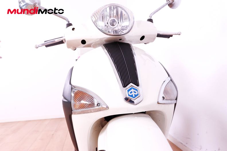 Motorbike image 4
