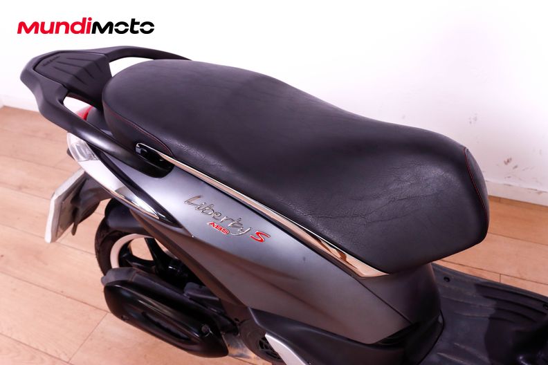 Motorbike image 12