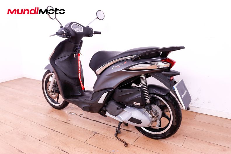 Motorbike image 6