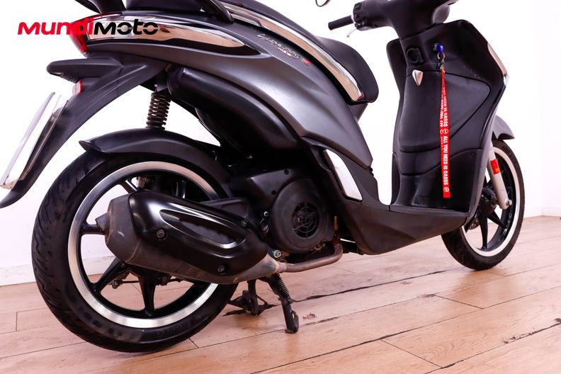 Motorbike image 3
