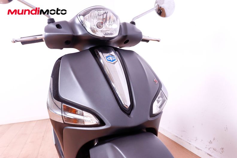 Motorbike image 4