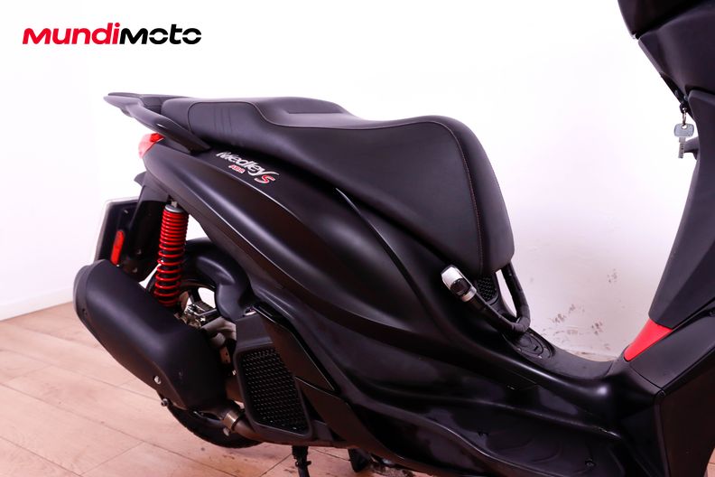 Motorbike image 13