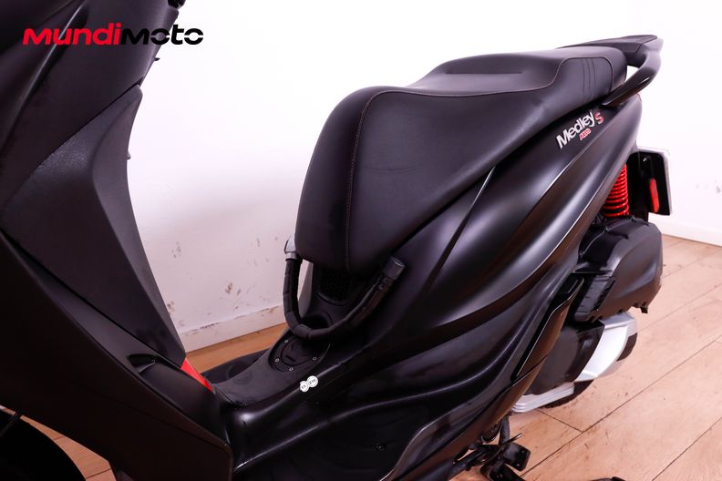 Motorbike image 8
