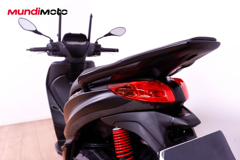 Motorbike image 9