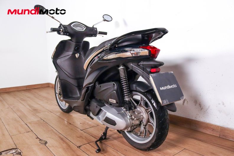 Motorbike image 6