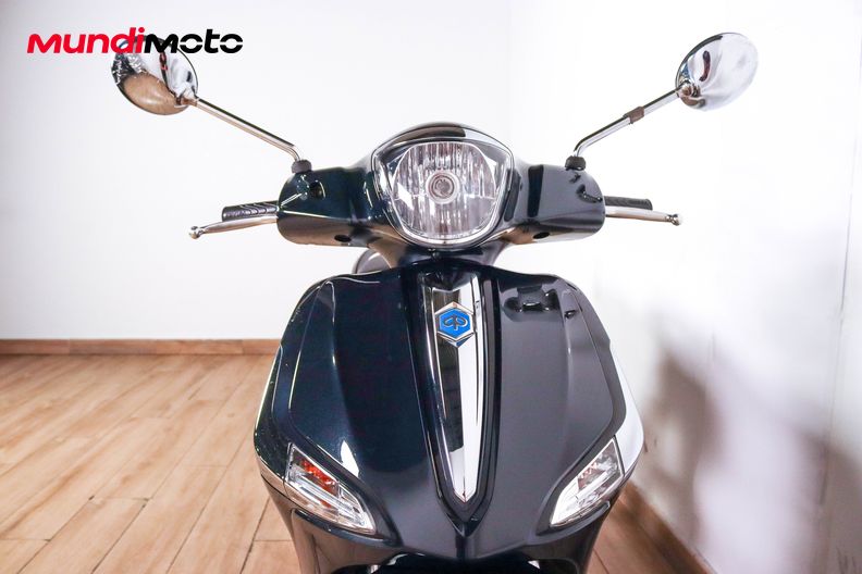 Motorbike image 4