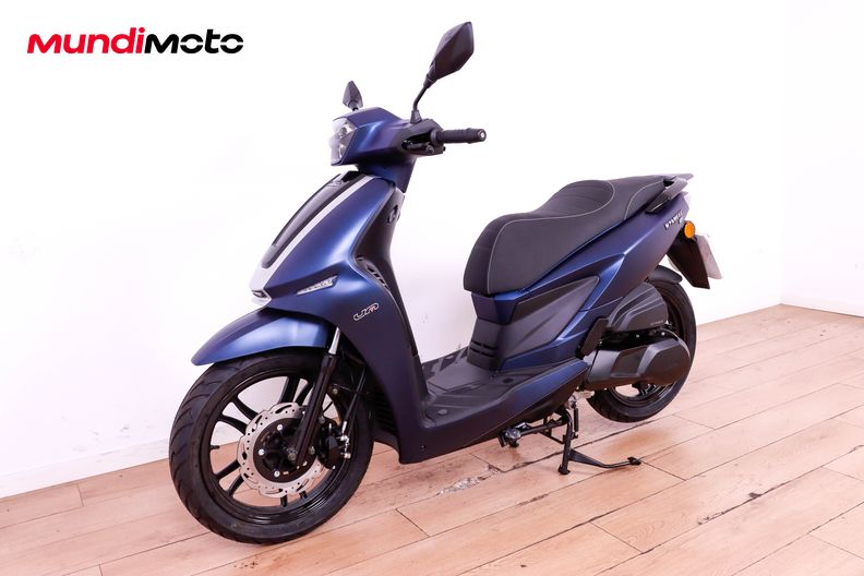 Motorbike image 7