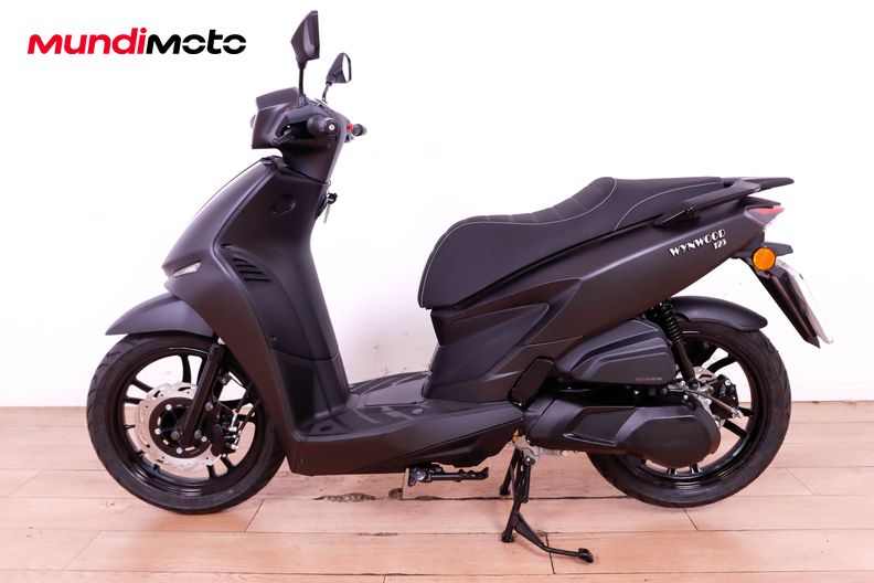 Motorbike image 5