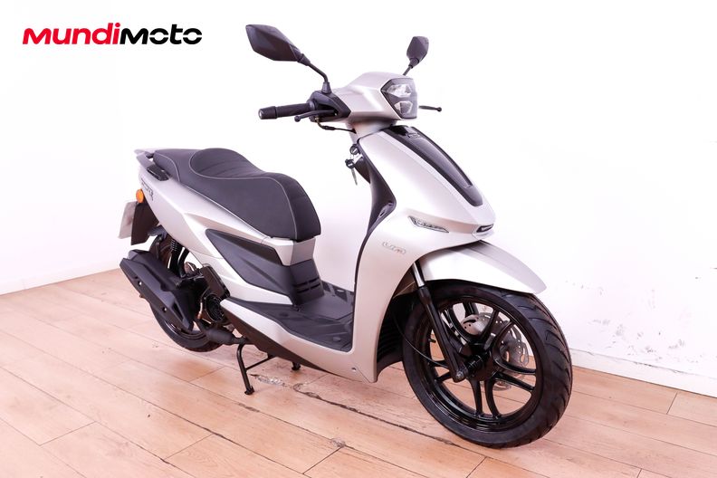 Motorbike image 1