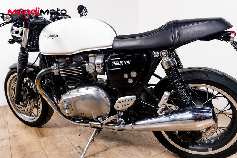 Motorbike image 8