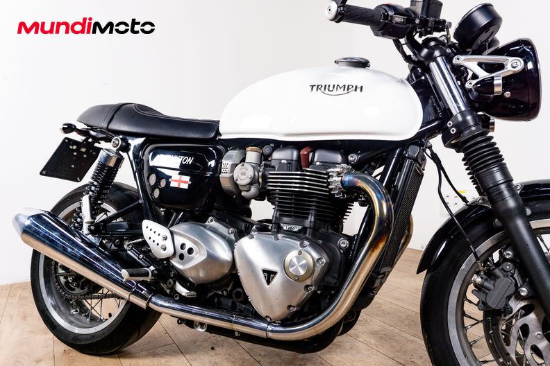 Motorbike image 4