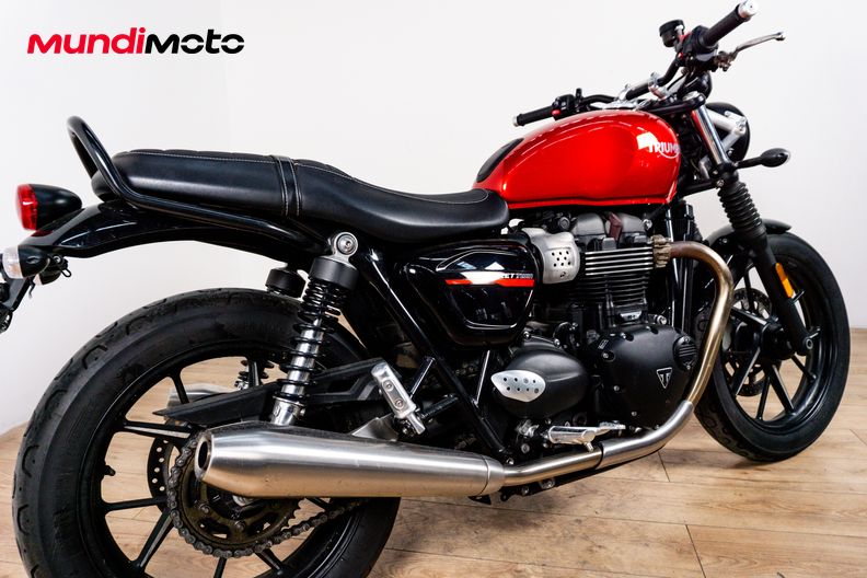 Motorbike image 3