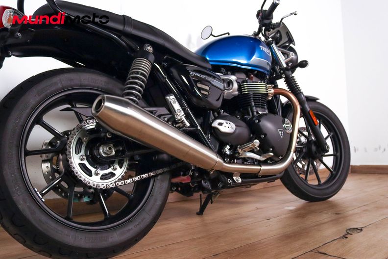 Motorbike image 3