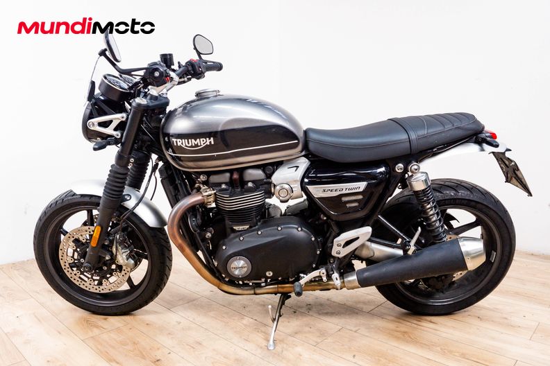 Motorbike image 5