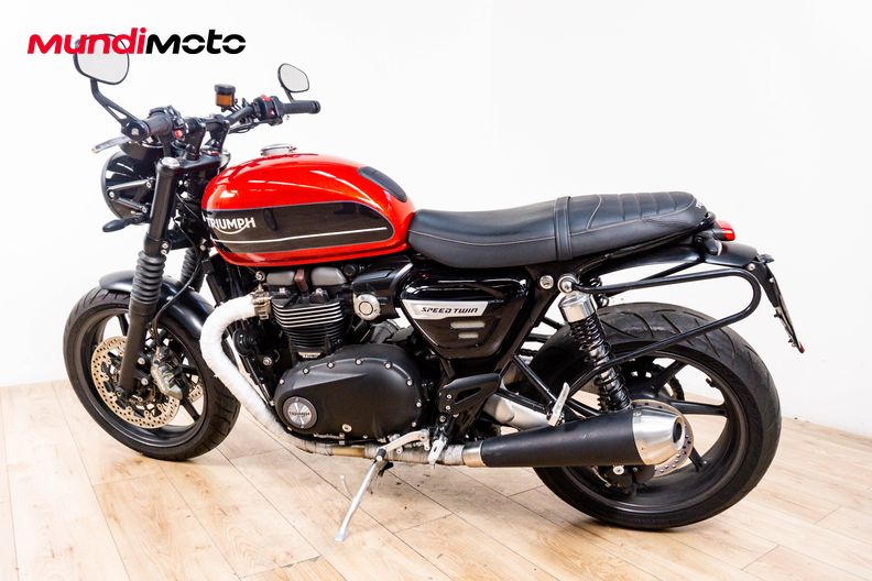 Motorbike image 7