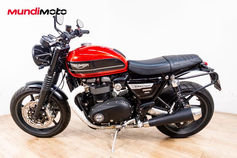 Motorbike image 5