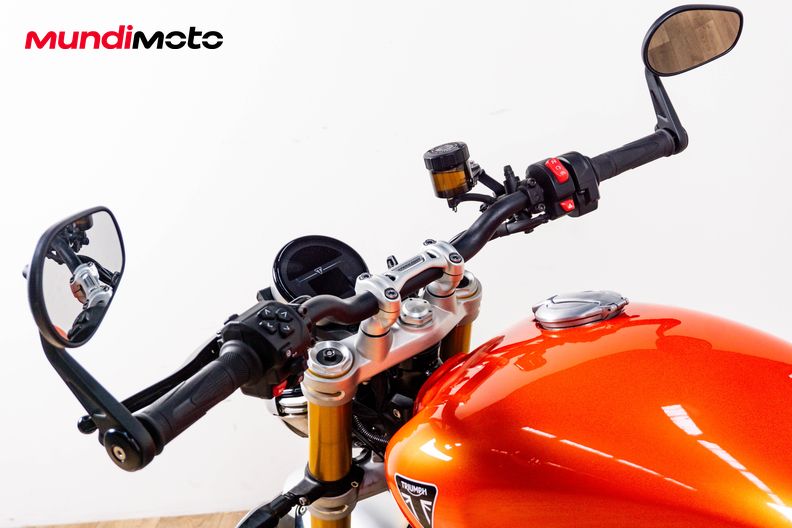 Motorbike image 10