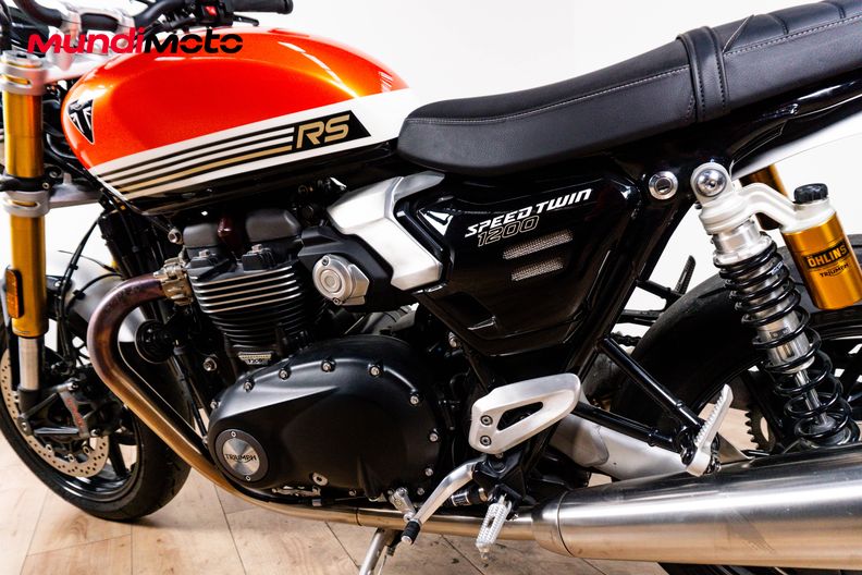 Motorbike image 8